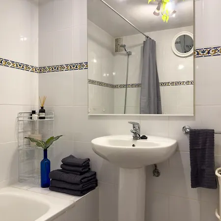 3 Bedrooms, 2 Bathrooms, Sea View, Pool, Tennis Court Apartment Arona (Tenerife)